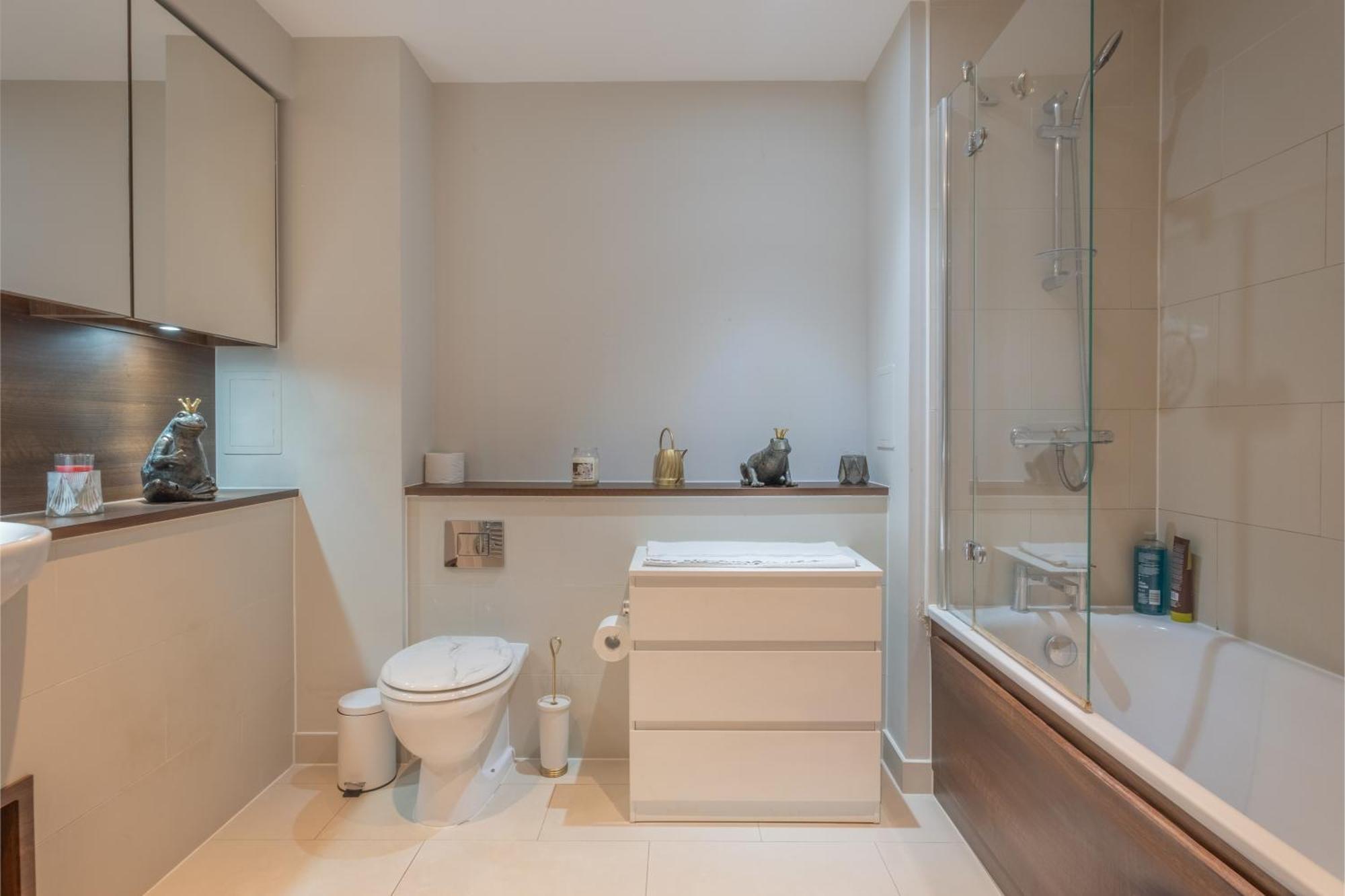 Brand New London Flat With Car Park Leilighet Eksteriør bilde