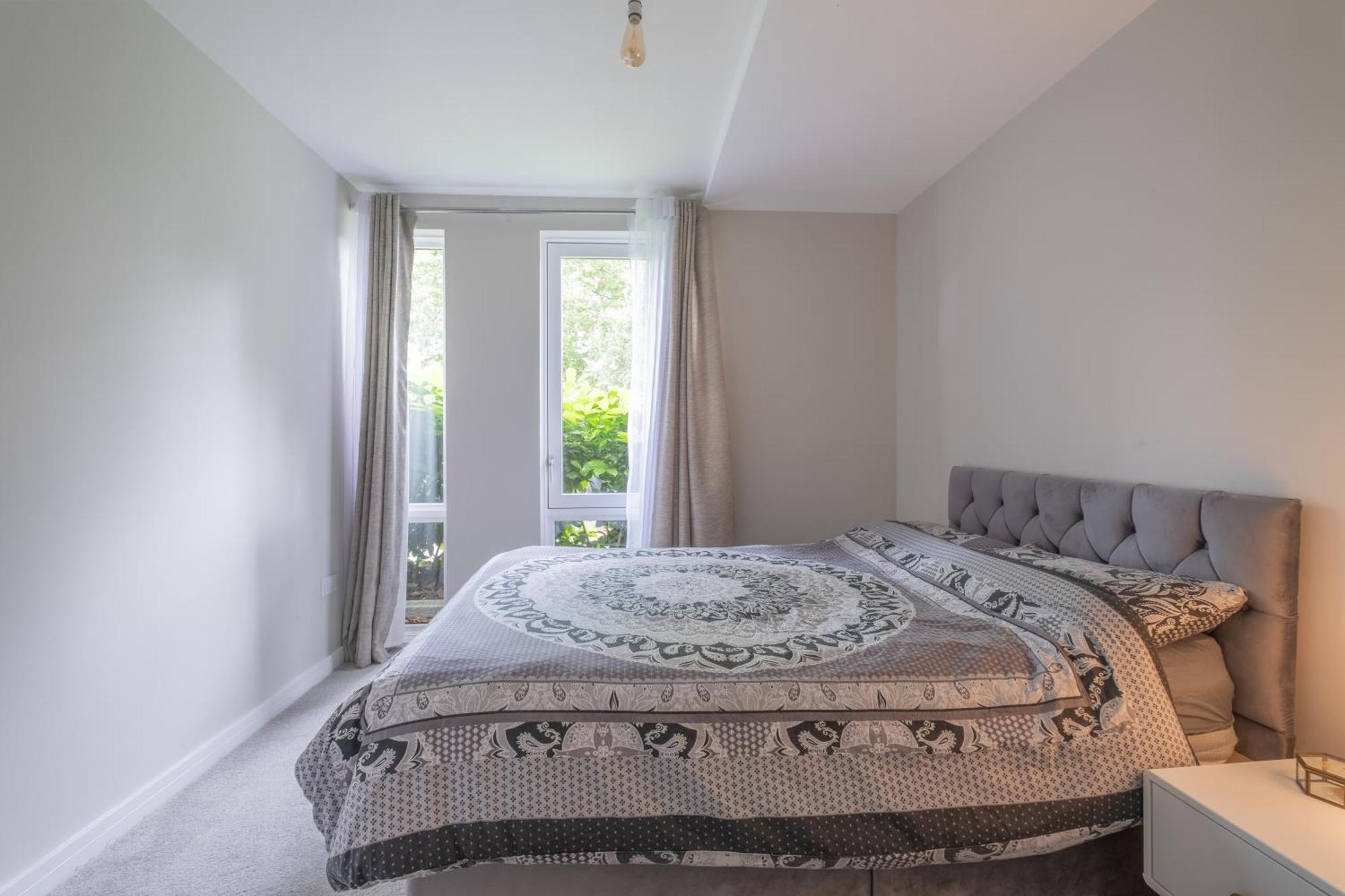 Brand New London Flat With Car Park Leilighet Eksteriør bilde